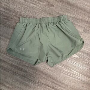 Under Armour Green Athletic Shorts Lightweight Moisture-Wicking